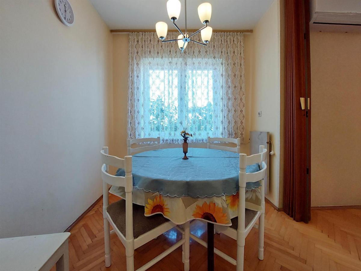 Apartments Nikola Punat Esterno foto