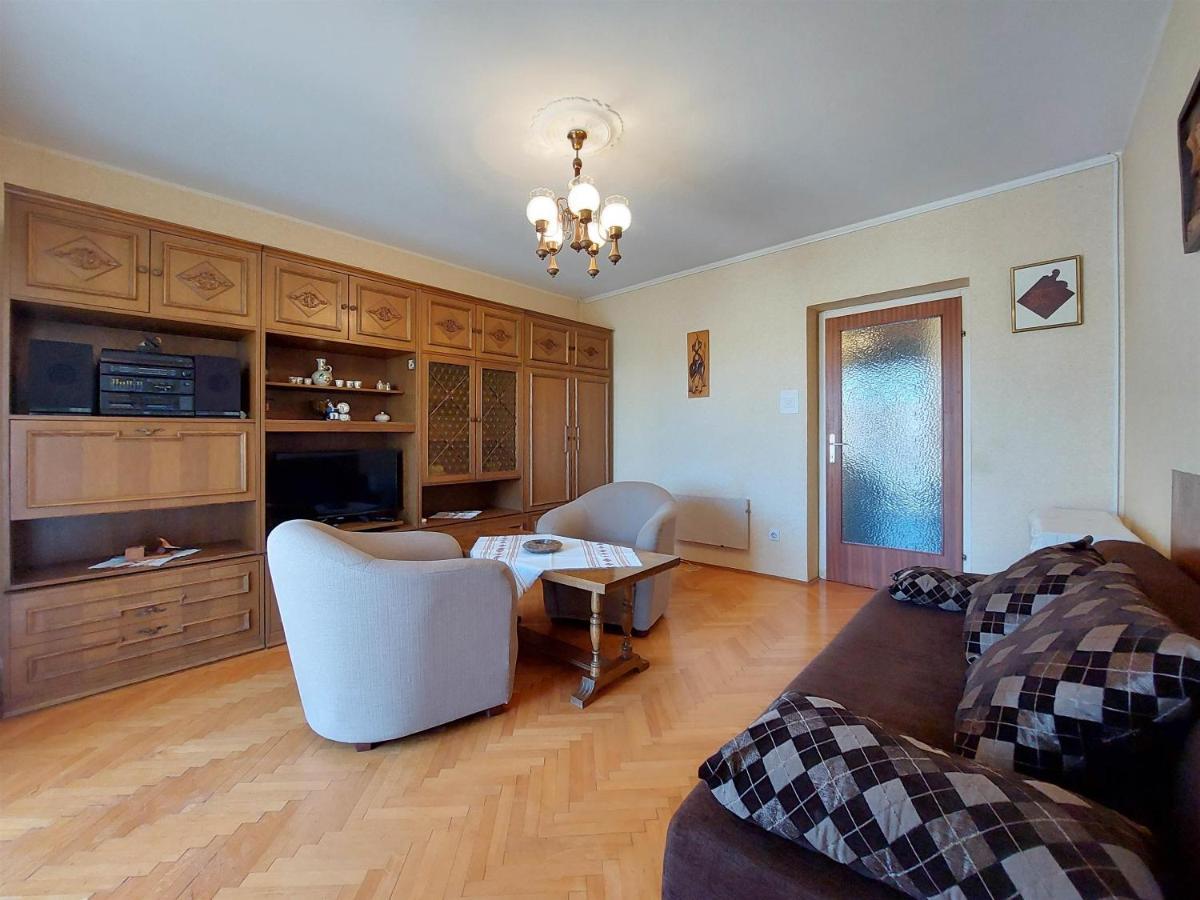 Apartments Nikola Punat Esterno foto