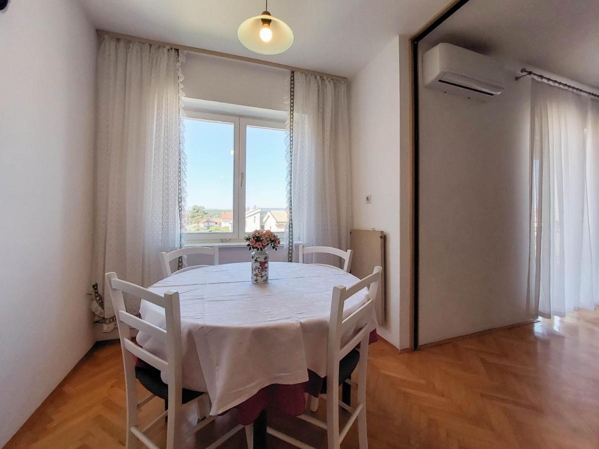 Apartments Nikola Punat Esterno foto