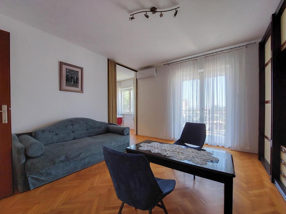 Apartments Nikola Punat Esterno foto