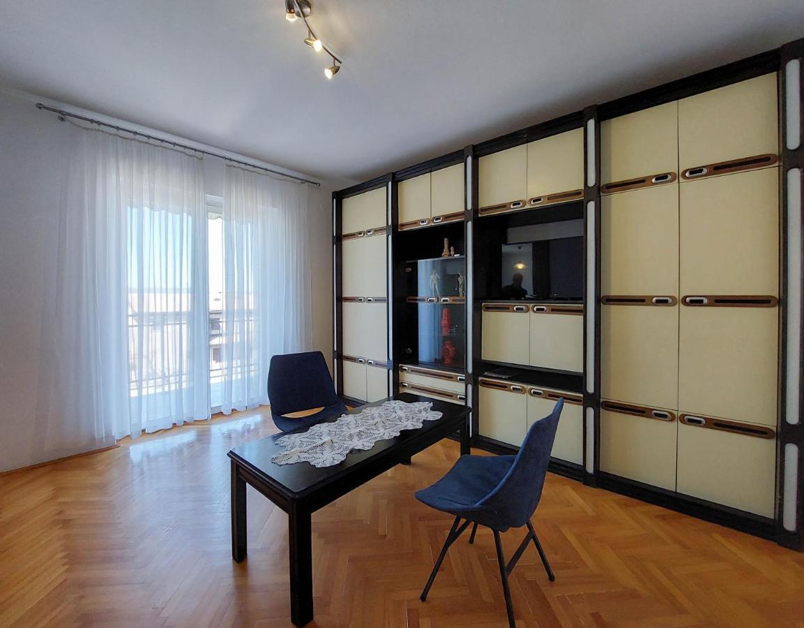 Apartments Nikola Punat Esterno foto
