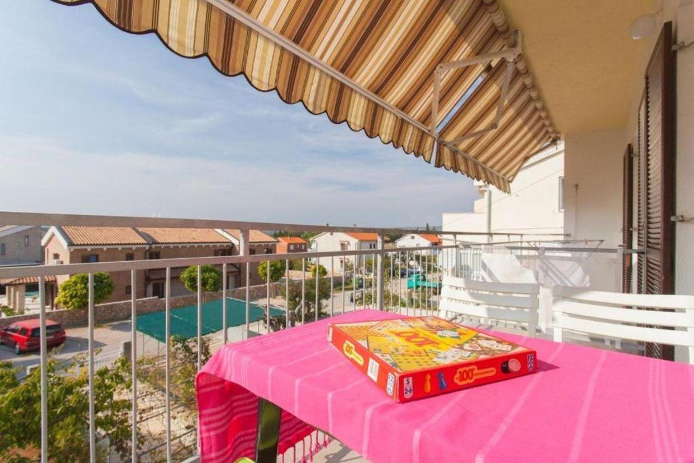 Apartments Nikola Punat Esterno foto